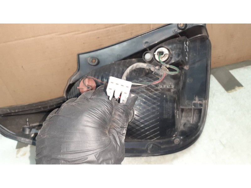 Recambio de piloto trasero derecho para kia rio 1.5 crdi active referencia OEM IAM 924021G2R 92402 924021G2