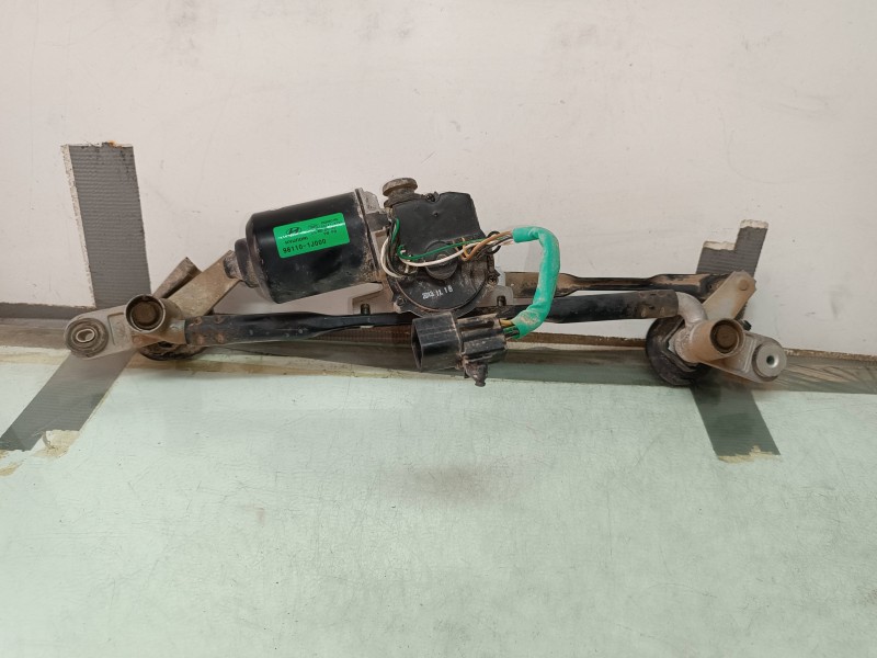 Recambio de motor limpia delantero para hyundai i20 basis referencia OEM IAM 981101J000 035418280 DENSO