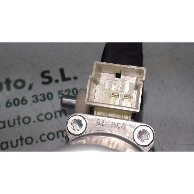 Recambio de motor elevalunas delantero derecho para seat leon st (5f8) reference referencia OEM IAM 5Q0959802B 0130822716 S85020