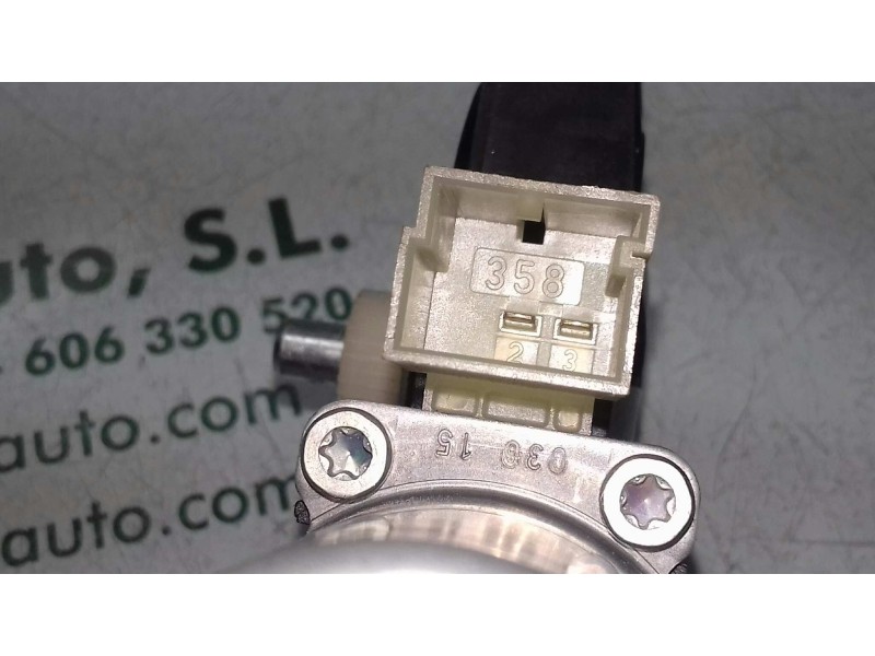 Recambio de motor elevalunas delantero derecho para seat leon st (5f8) reference referencia OEM IAM 5Q0959802B 0130822716 S85020