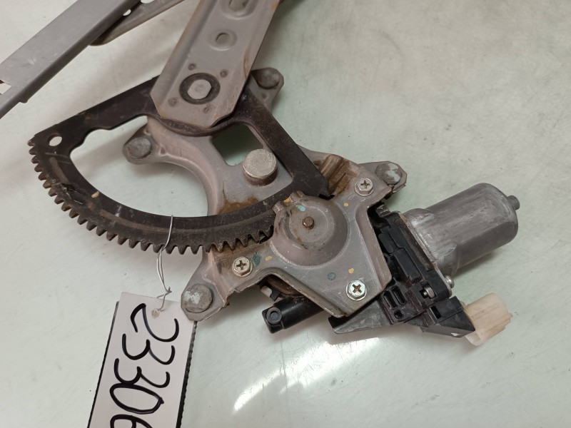 Recambio de elevalunas delantero derecho para hyundai i20 basis referencia OEM IAM 988201J100 2621004670 ELECTRICO