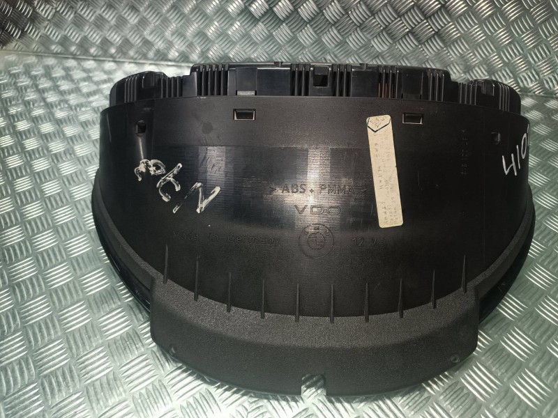 Recambio de cuadro instrumentos para bmw serie 5 berlina (e39) 523i referencia OEM IAM 62118372354 110008735 87001313