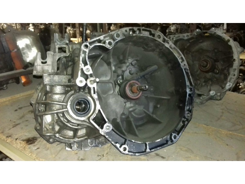 Recambio de caja cambios para renault scenic ii authentique referencia OEM IAM ND00002  6 VELOCIDADES