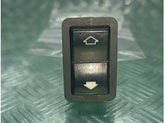Recambio de mando elevalunas trasero derecho para bmw serie 5 berlina (e39) 523i referencia OEM IAM 8368932  CONECTOR 4 PINES