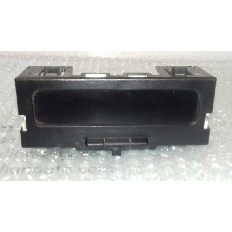 Recambio de pantalla multifuncion para renault megane ii berlina 5p confort authentique referencia OEM IAM 8200350498A  