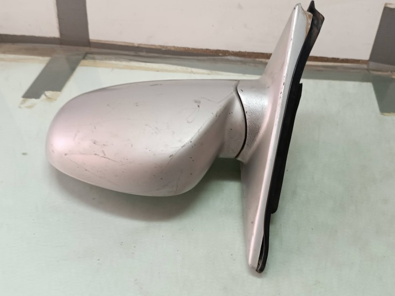 Recambio de retrovisor izquierdo para hyundai accent (lc) gls crdi referencia OEM IAM 090108 A25S ELECTRICO