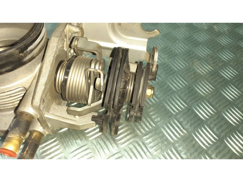 Recambio de caja mariposa para bmw serie 5 berlina (e39) 523i referencia OEM IAM 1433237  