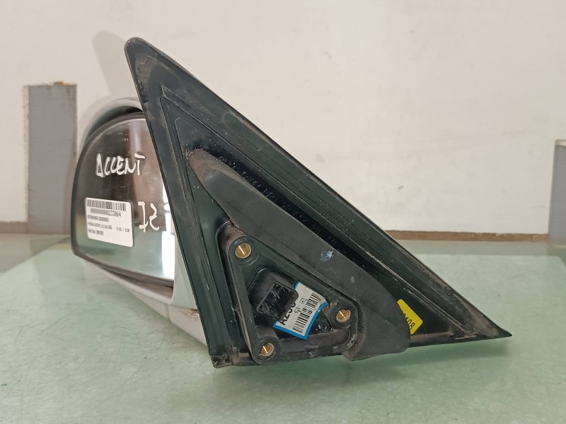 Recambio de retrovisor izquierdo para hyundai accent (lc) gls crdi referencia OEM IAM 090108 A25S ELECTRICO