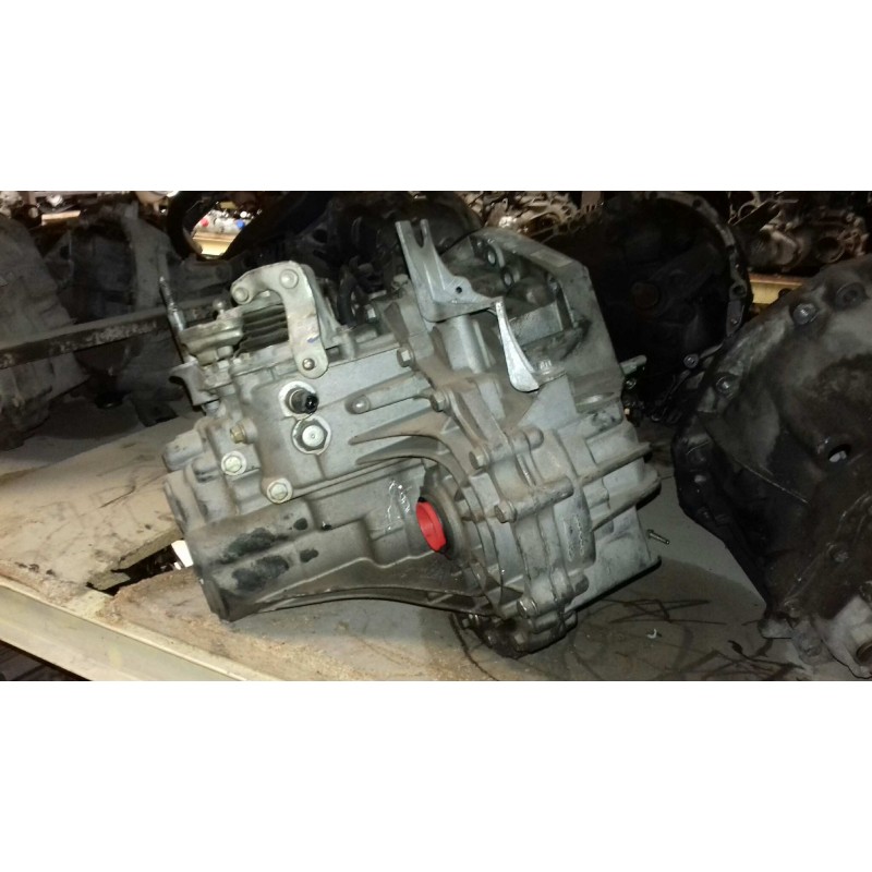 Recambio de caja cambios para renault megane ii berlina 5p confort dynamique referencia OEM IAM ND0000820012  6 VELOCIDADES