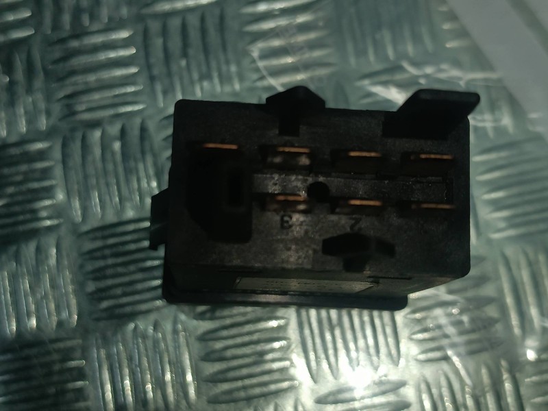 Recambio de warning para audi 100 berlina (c4) básico referencia OEM IAM 4A0941509  4A0