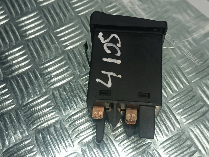 Recambio de warning para audi 100 berlina (c4) básico referencia OEM IAM 4A0941509  4A0