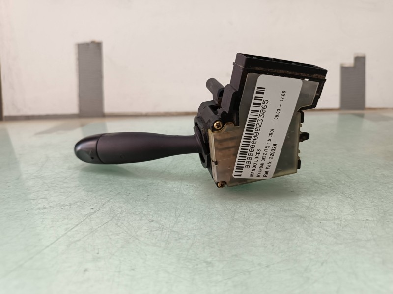 Recambio de mando luces para hyundai getz (tb) 1.5 crdi referencia OEM IAM 32932A  