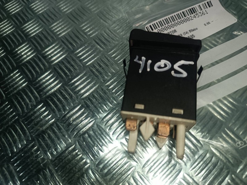 Recambio de interruptor para audi 100 berlina (c4) básico referencia OEM IAM 893941535  ANTINIEBLA