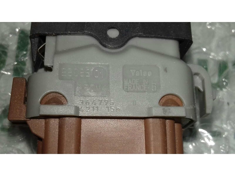 Recambio de interruptor para renault megane ii berlina 5p dynamique referencia OEM IAM 2808201 364795 CIERRE