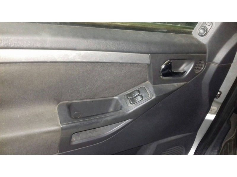 opel meriva del año 2004