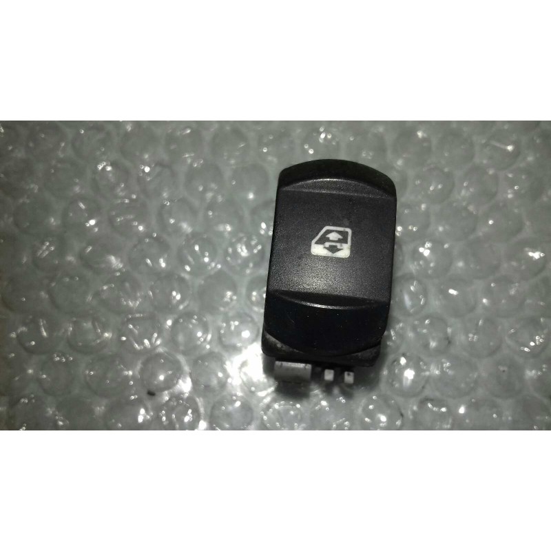 Recambio de interruptor para renault megane ii berlina 5p dynamique referencia OEM IAM 2808201 315013A CIERRE