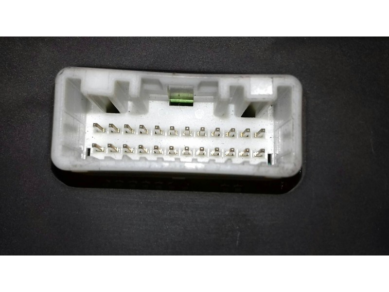 Recambio de pantalla multifuncion para nissan almera (n16/e) acenta referencia OEM IAM 216776529A  