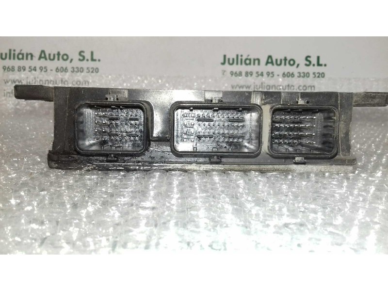 Recambio de centralita motor uce para renault megane ii berlina 5p dynamique referencia OEM IAM 8200334419 8200414354 R0410B24C