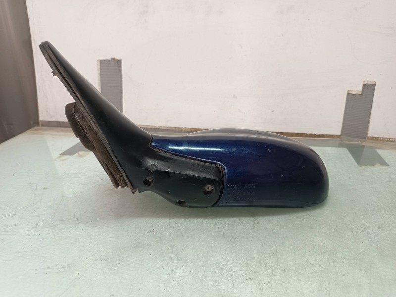 Recambio de retrovisor izquierdo para kia shuma 1.5 ls 4 berlina referencia OEM IAM 010133  ELECTRICO