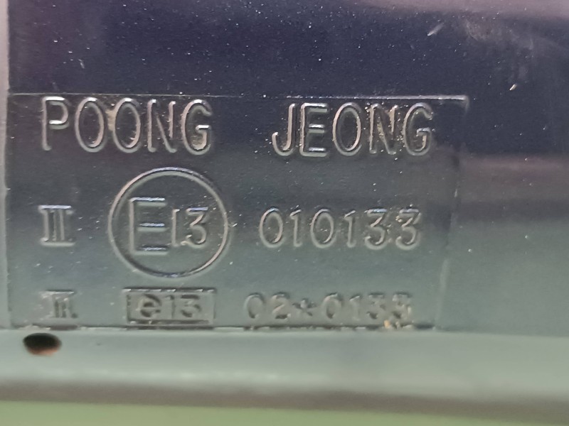 Recambio de retrovisor izquierdo para kia shuma 1.5 ls 4 berlina referencia OEM IAM 010133  ELECTRICO