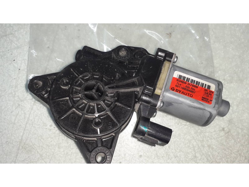 Recambio de motor elevalunas trasero derecho para hyundai tucson essence bluedrive 2wd referencia OEM IAM 83460D7000 00110058468