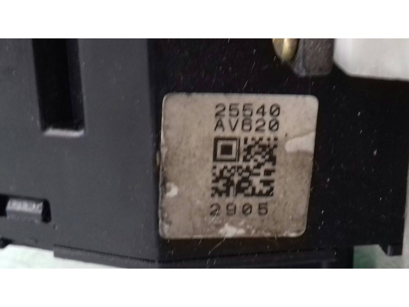 Recambio de mando luces para nissan almera (n16/e) line up referencia OEM IAM 25560BN808 25540AV620 25250AV710