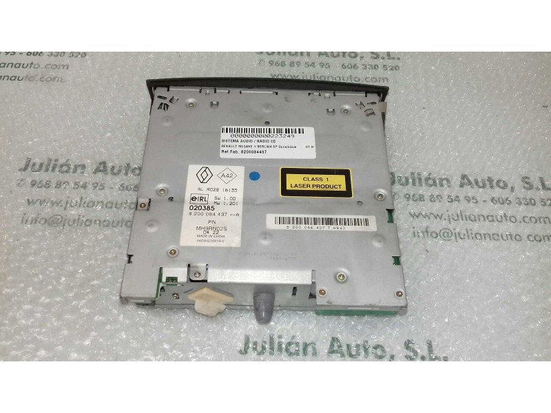 Recambio de sistema audio / radio cd para renault megane ii berlina 5p dynamique referencia OEM IAM 8200084437 8200084437A R02S1