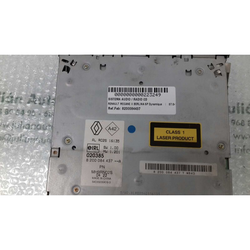 Recambio de sistema audio / radio cd para renault megane ii berlina 5p dynamique referencia OEM IAM 8200084437 8200084437A R02S1