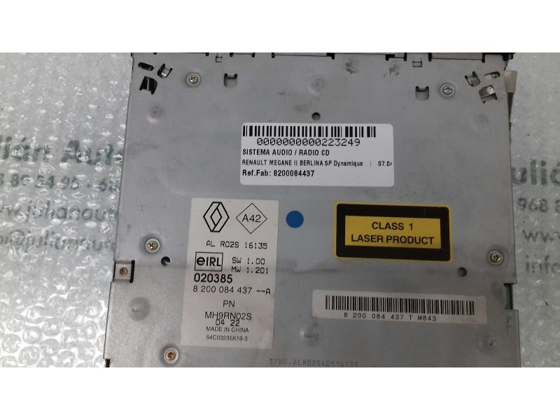 Recambio de sistema audio / radio cd para renault megane ii berlina 5p dynamique referencia OEM IAM 8200084437 8200084437A R02S1