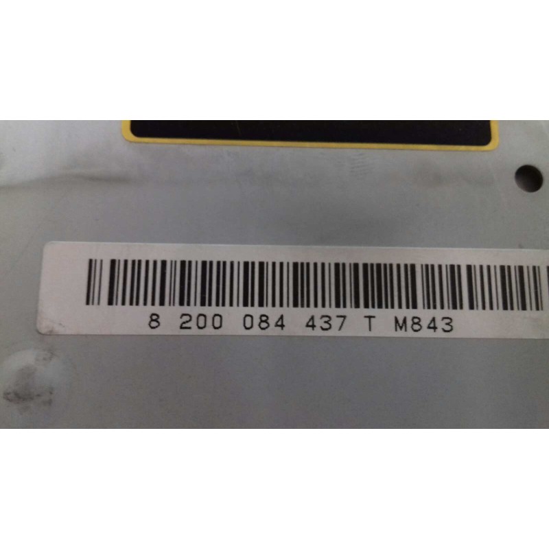 Recambio de sistema audio / radio cd para renault megane ii berlina 5p dynamique referencia OEM IAM 8200084437 8200084437A R02S1