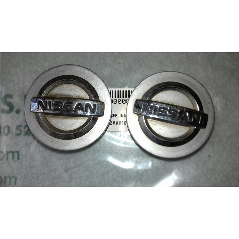 Recambio de tapacubos para nissan primera berlina (p12) acenta referencia OEM IAM 40342AV610 2 UNIDADES TAPA CENTRAL