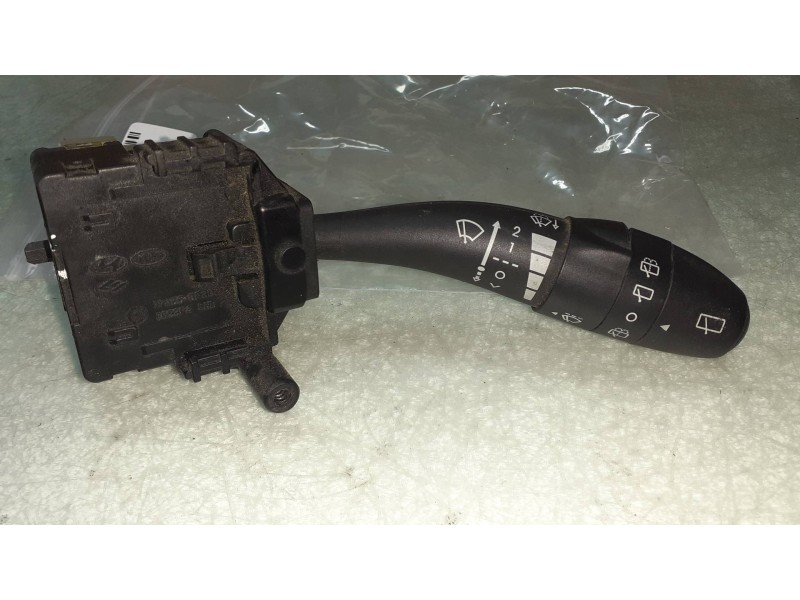 Recambio de mando limpia para hyundai i30 classic gl referencia OEM IAM 934202R010 3693PALHD2 