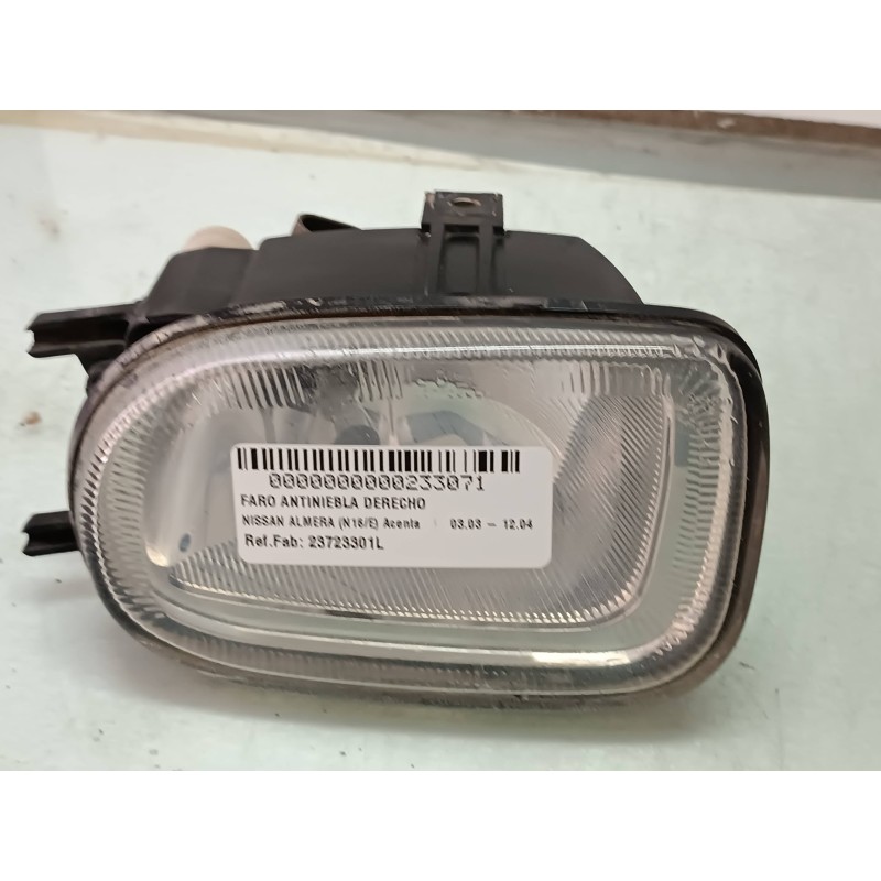 Recambio de faro antiniebla derecho para nissan almera (n16/e) acenta referencia OEM IAM 23723301L  