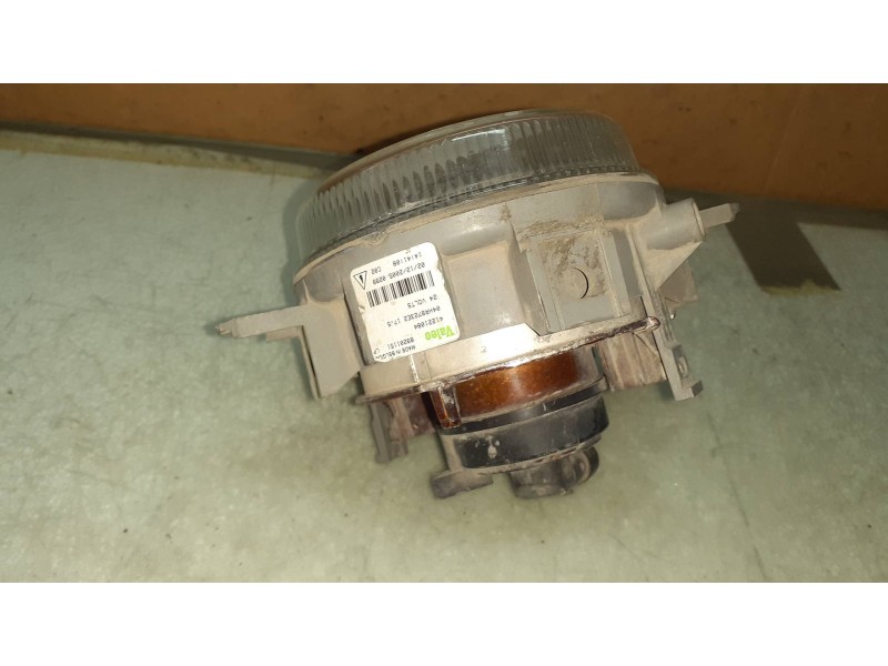 Recambio de faro antiniebla derecho para iveco stralis (ad/at) referencia OEM IAM 89201151 41221084 VALEO