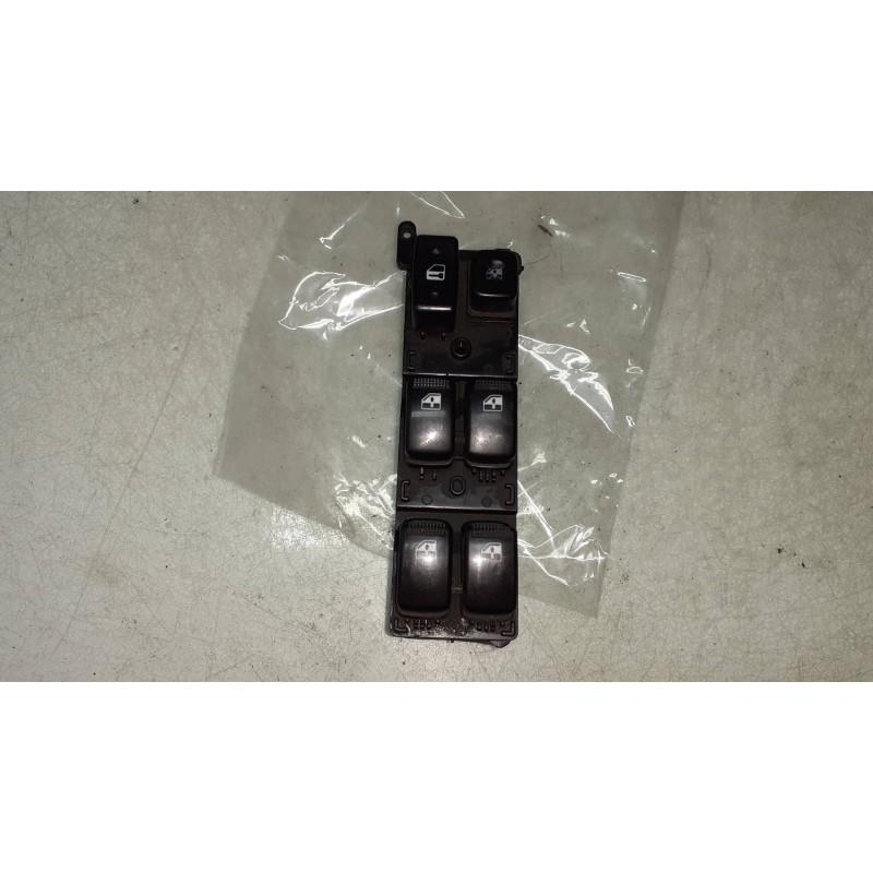 Recambio de mando elevalunas delantero izquierdo para kia rio 1.5 crdi ex1 referencia OEM IAM 935701G110 202004436 