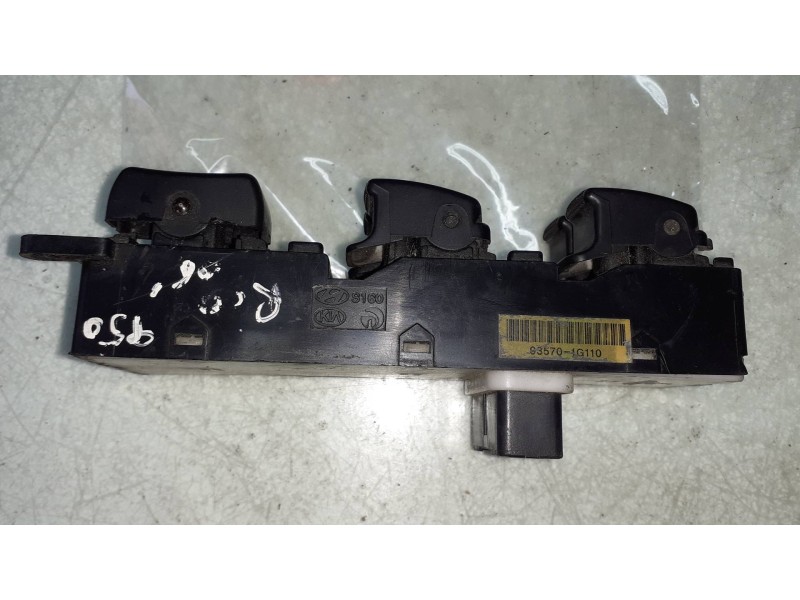 Recambio de mando elevalunas delantero izquierdo para kia rio 1.5 crdi ex1 referencia OEM IAM 935701G110 202004436 