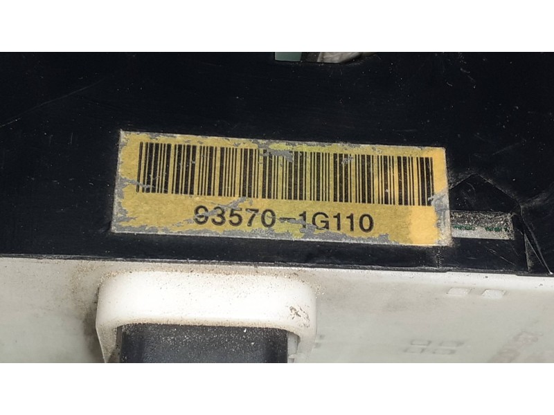 Recambio de mando elevalunas delantero izquierdo para kia rio 1.5 crdi ex1 referencia OEM IAM 935701G110 202004436 
