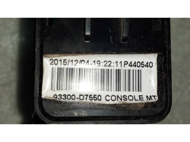 Recambio de mando multifuncion para hyundai tucson essence bluedrive 2wd referencia OEM IAM 93300D7550 P440540 