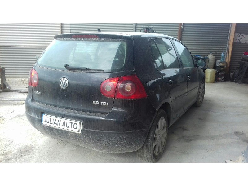 volkswagen golf v berlina (1k1) del año 2006