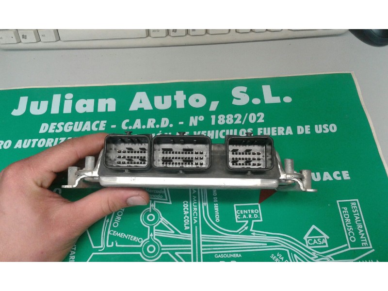 Recambio de centralita motor uce para citroen saxo 1.4 exclusive referencia OEM IAM 0261206246 9637838780 M744