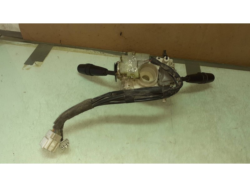 Recambio de mando luces para kia carnival 2.2 crdi vgt active referencia OEM IAM 469310  