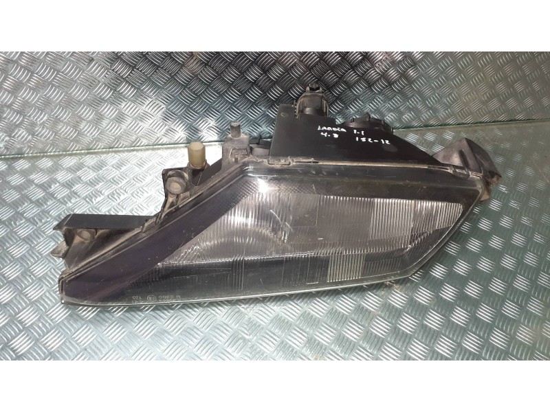 Recambio de faro izquierdo para lancia y10 junior referencia OEM IAM 37130748  