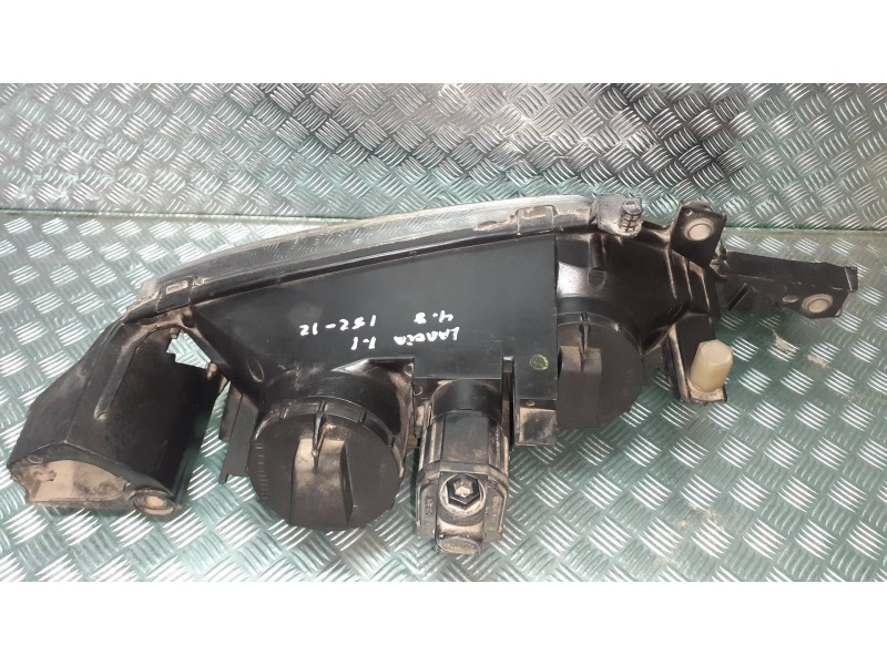 Recambio de faro izquierdo para lancia y10 junior referencia OEM IAM 37130748  