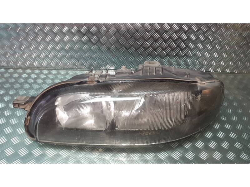 Recambio de faro izquierdo para fiat brava (182) jtd 105 / 100 clima referencia OEM IAM 88201557  