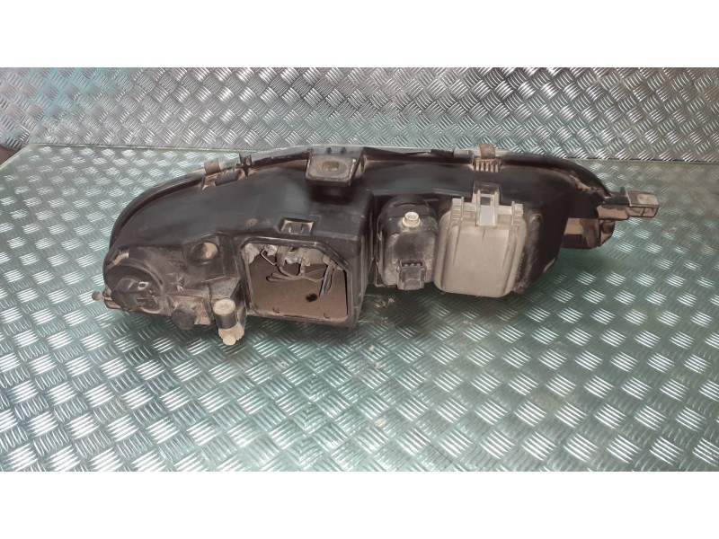 Recambio de faro izquierdo para fiat brava (182) jtd 105 / 100 clima referencia OEM IAM 88201557  