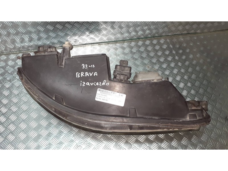 Recambio de faro izquierdo para fiat brava (182) jtd 105 / 100 clima referencia OEM IAM 88201557  