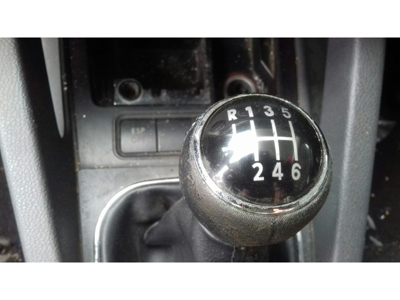 volkswagen golf v berlina (1k1) del año 2006