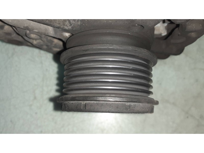 Recambio de alternador para ford galaxy (vy) ambiente referencia OEM IAM 038903023L BOSCH 