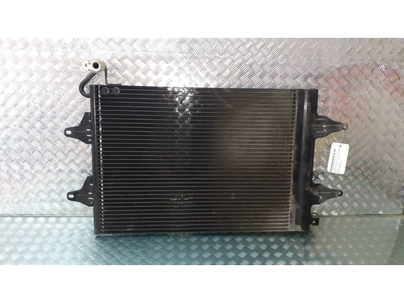 Recambio de radiador calefaccion / aire acondicionado para seat ibiza (6l1) stella referencia OEM IAM 6Q0820411E 710190280F BEHR