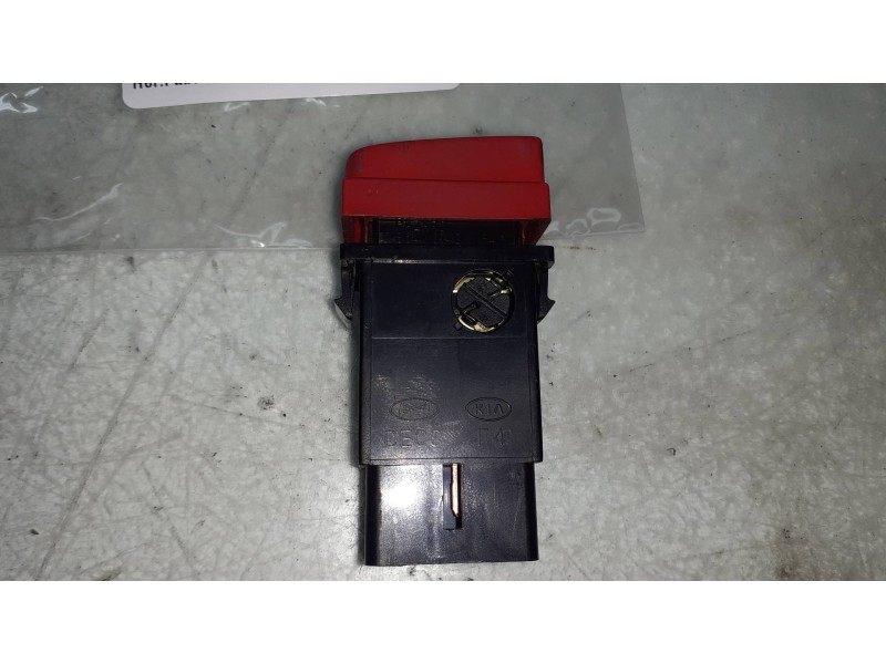 Recambio de warning para kia rio 1.5 crdi active referencia OEM IAM 864W0140  CONECTOR 6 PINES